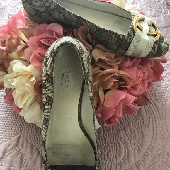 Authentic Gucci Flats - Picture 3 of 8